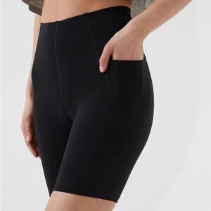 Offline by aerie Real Me extra hold up pocket 7” biker shorts!